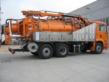 水循環式清溝車(水肥車)RCT600 - 大來重工